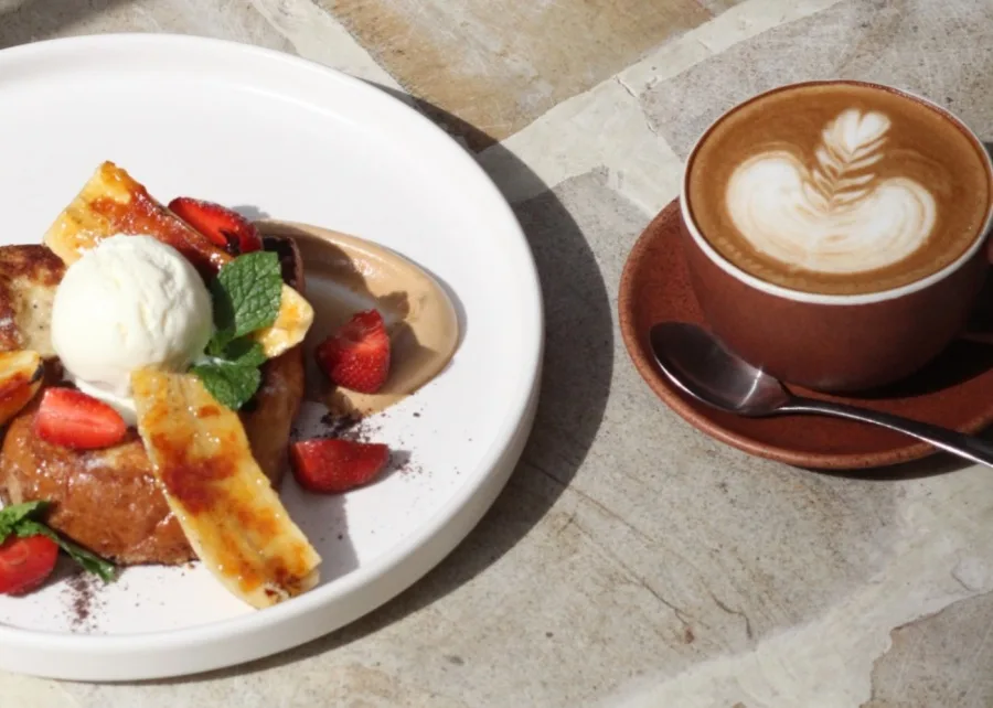 EASY CAFE (breakfast / lunch / dinner) in Uluwatu, specialty coffee cafe