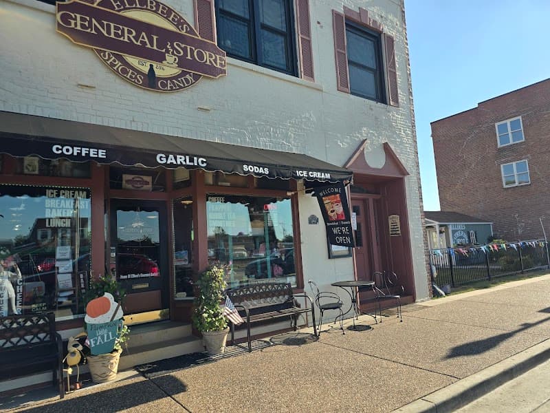 Ellbee's in St. Louis, specialty coffee cafe