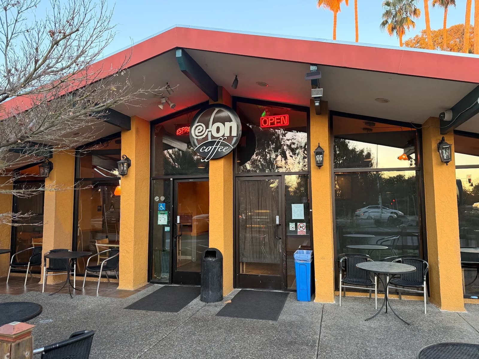 Eon Coffee in San Francisco, specialty coffee cafe