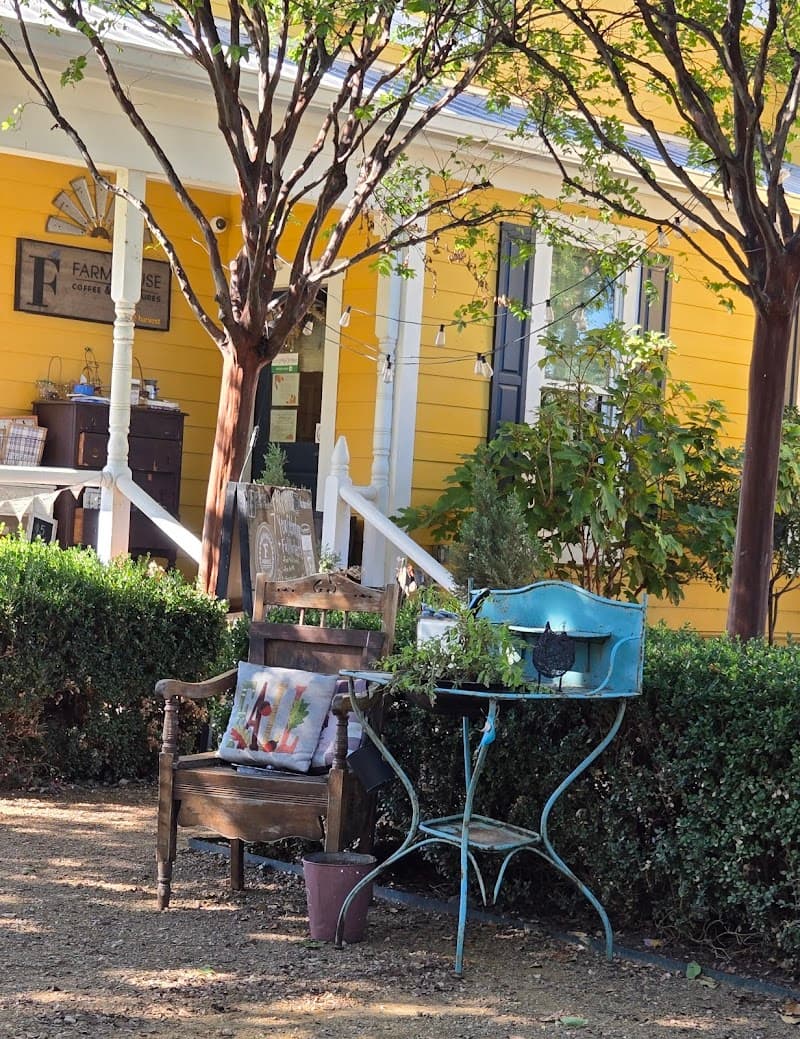 Farmhouse Coffee & Treasures in Justin, specialty coffee cafe
