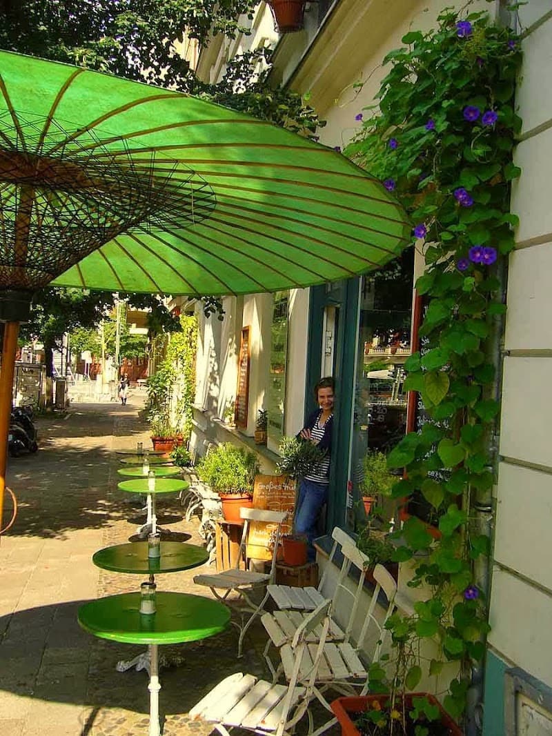 Firstcrack Coffee Roasters & Cafe Pakolat Berlin in Berlin, specialty coffee roaster