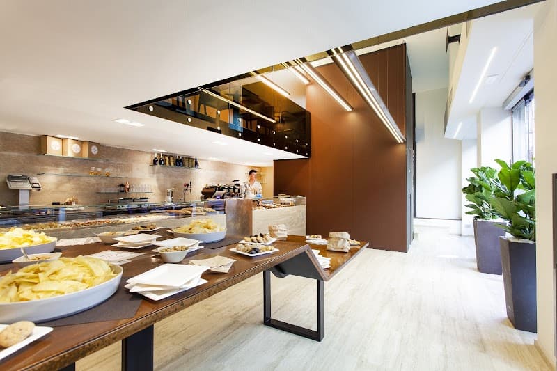 Freedom Lounge Bakery gluten free in Turin, specialty coffee cafe
