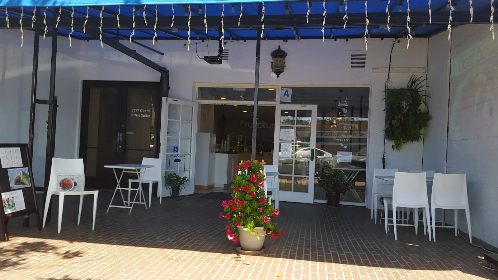 Fruittitude in San Diego, specialty coffee cafe