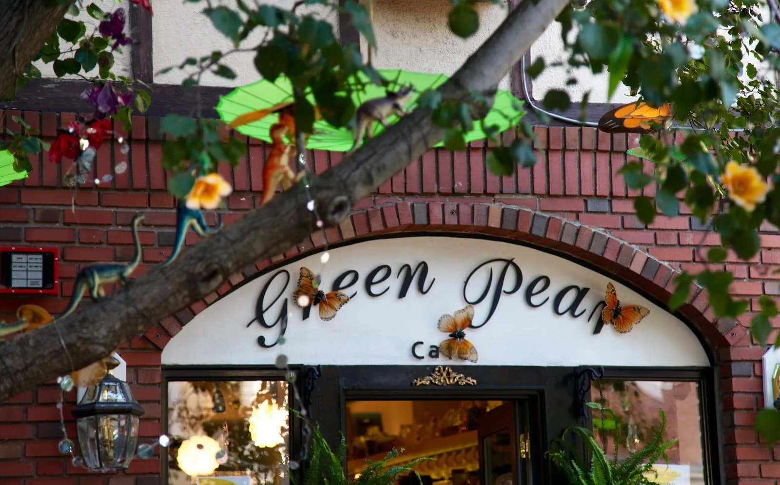 Green Pear Cafe' in Jersey City, specialty coffee cafe
