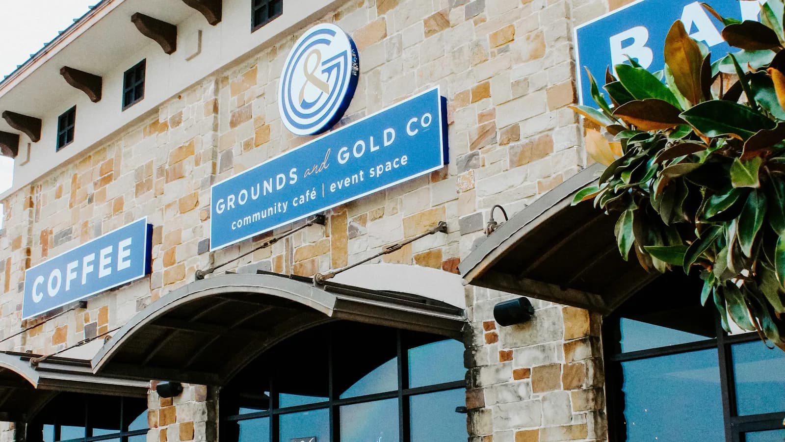 Grounds and Gold Co. in Arlington, specialty coffee cafe