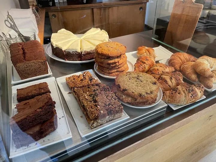 Hallaisen Ice Cream & Desserts in Bergen, specialty coffee cafe