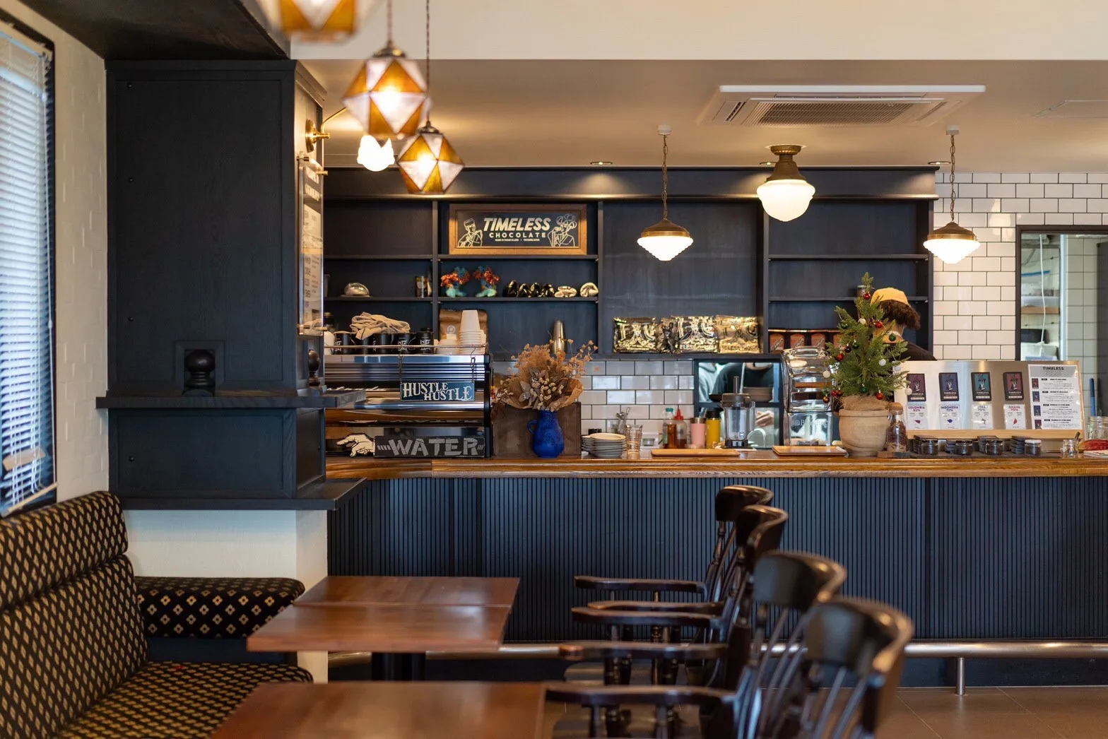 (Harbor) Trip Cafe Okinawa in Chatan, specialty coffee cafe