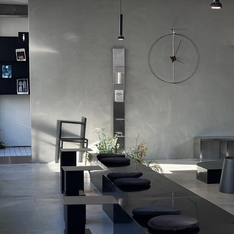 Highline in Seoul, specialty coffee cafe