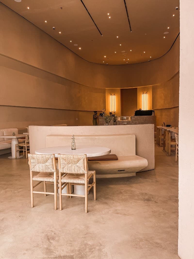 Hoof Dubai Mall in Dubai, specialty coffee cafe