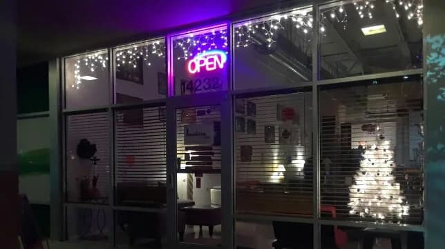 Hookita Lounge in Miami, specialty coffee cafe