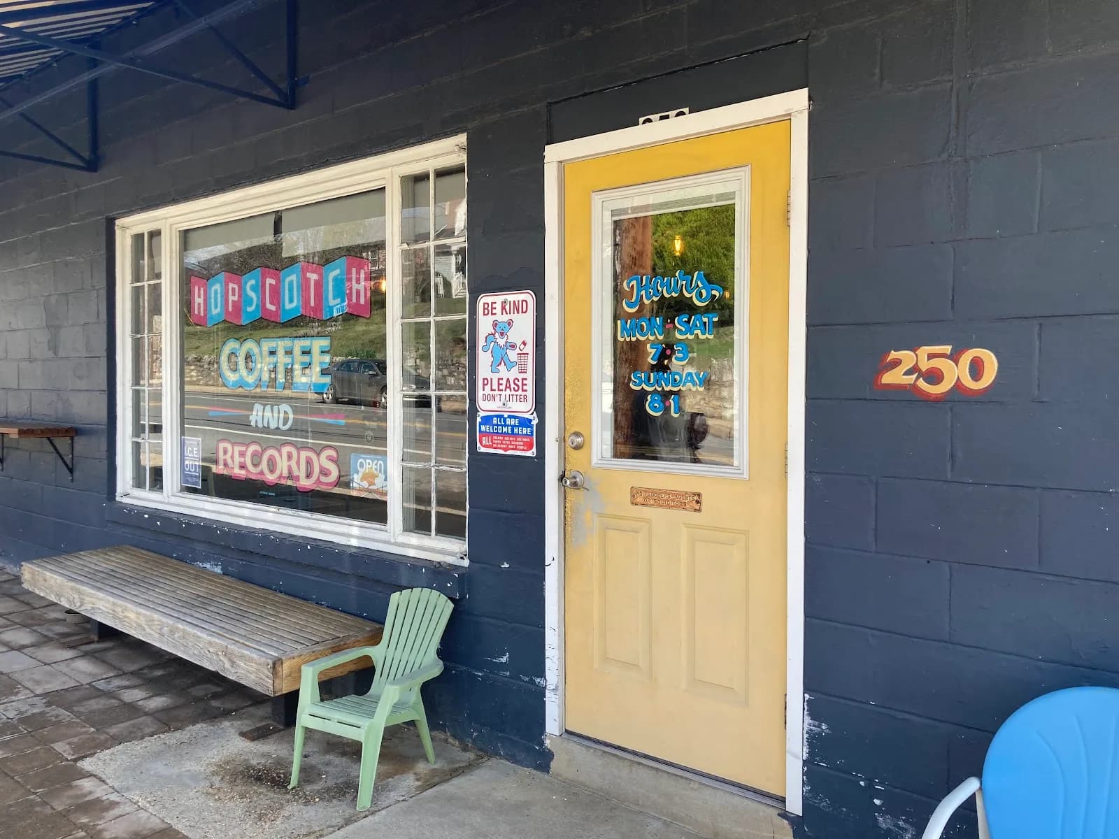 Hopscotch Coffee & Records in Winchester, specialty coffee cafe