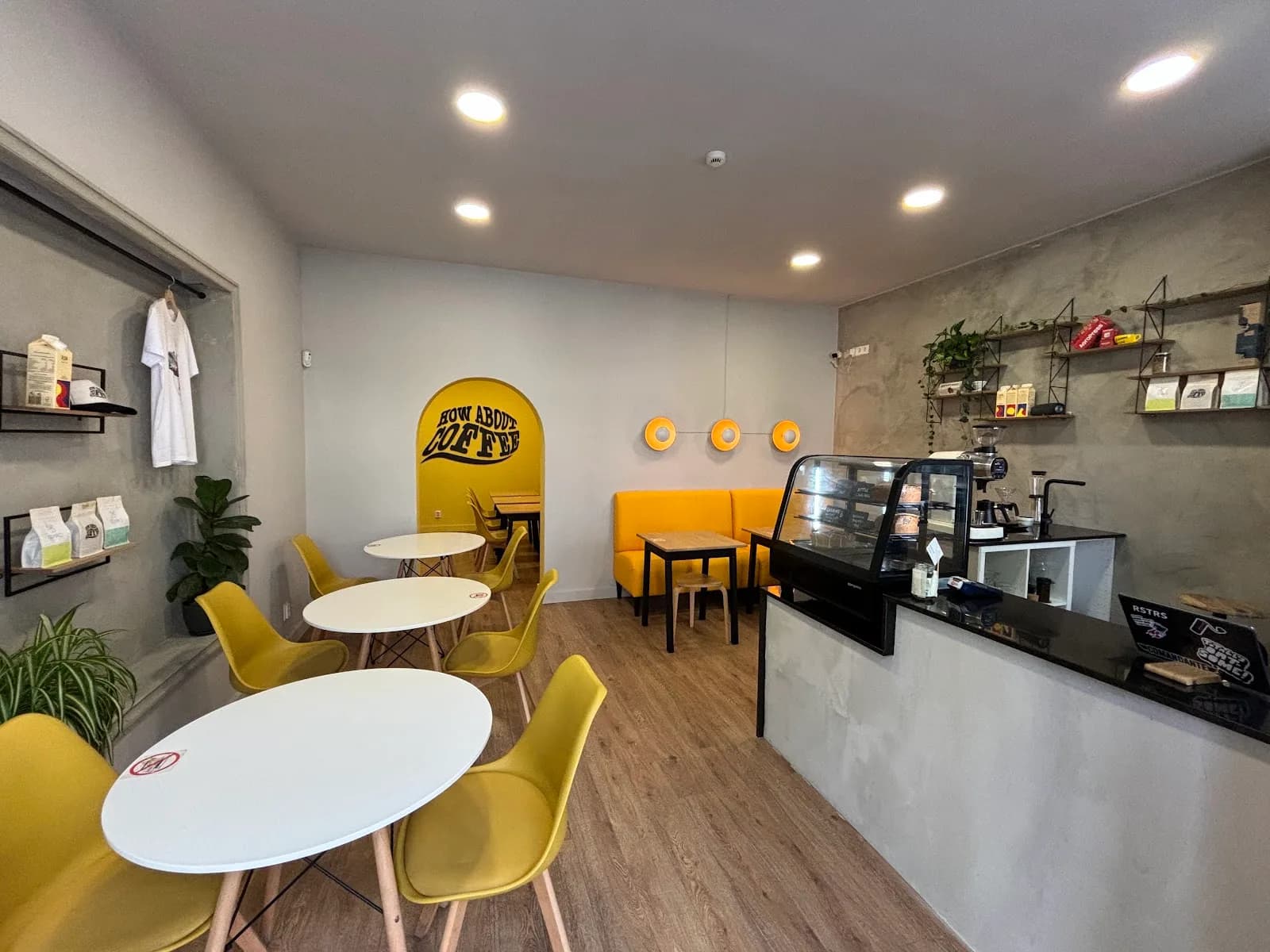 How about Coffee in Lisbon, specialty coffee cafe