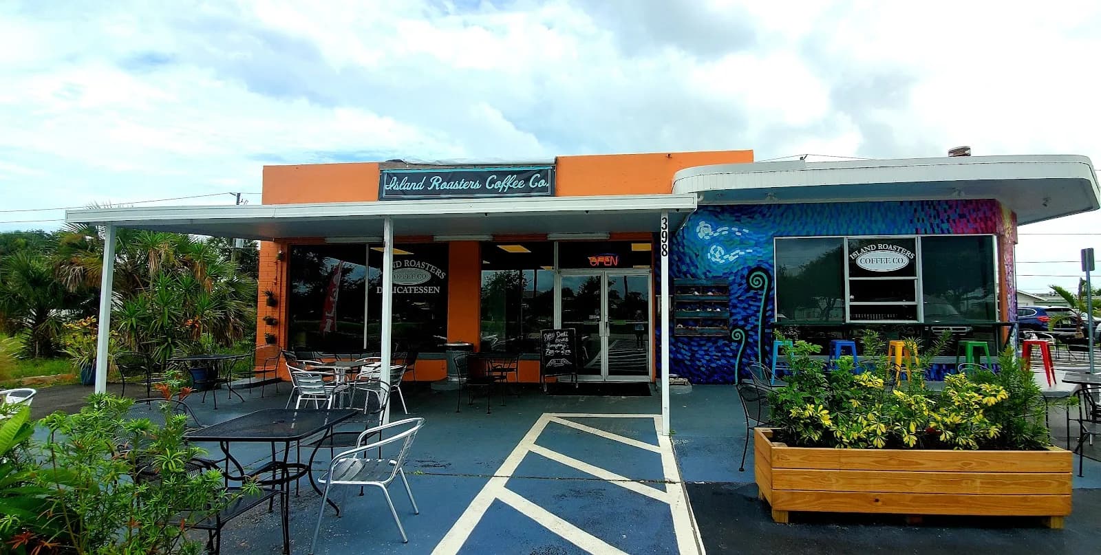 Island Roasters Coffee Company in New Smyrna Beach, specialty coffee roaster