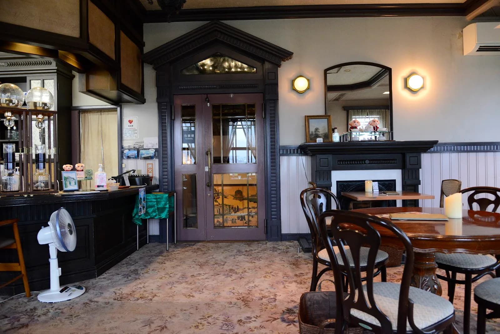 Jiyu-tei Cafe and Teahouse in Nagasaki, specialty coffee cafe