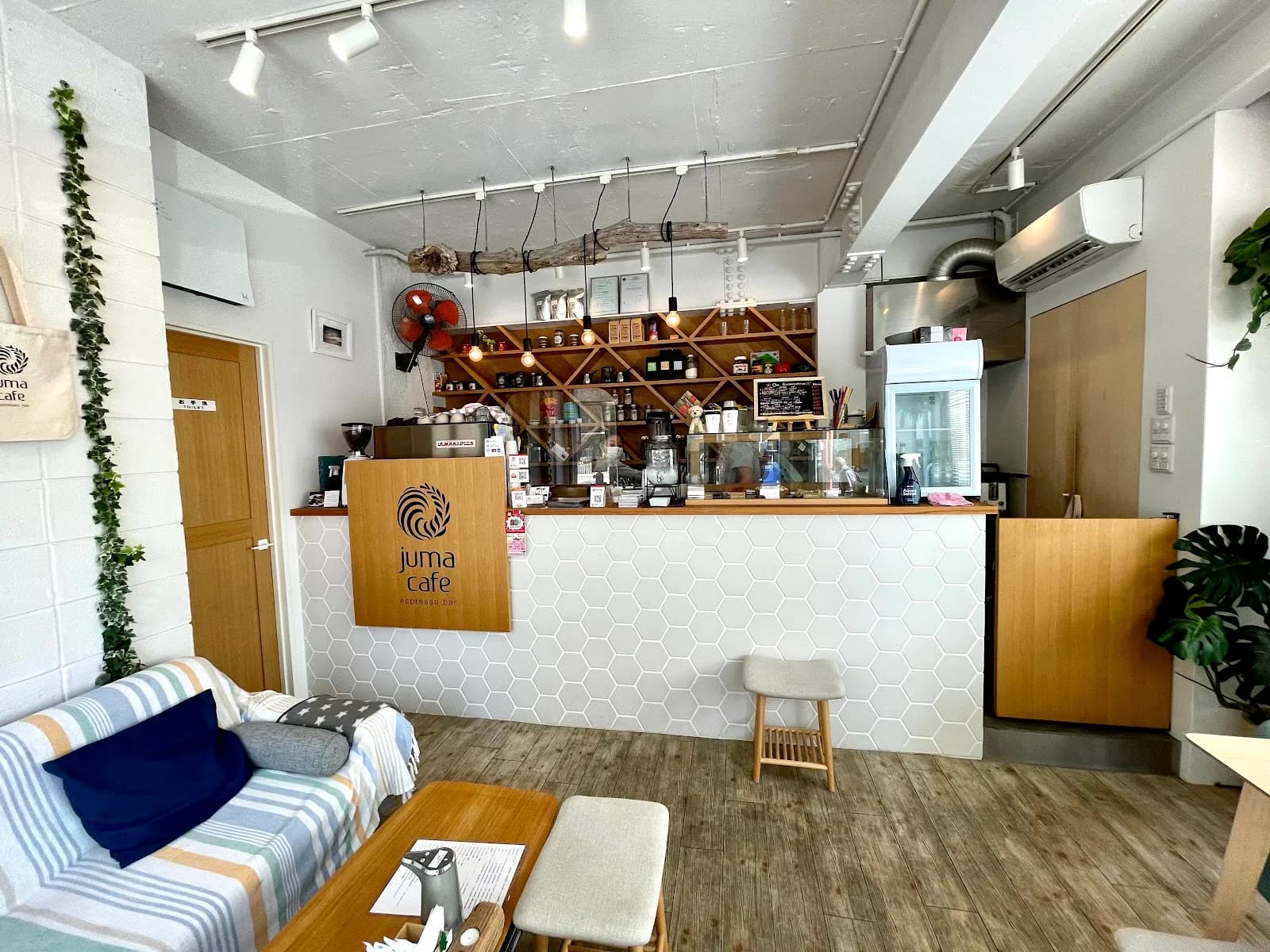 juma cafe in Nagasaki, specialty coffee cafe