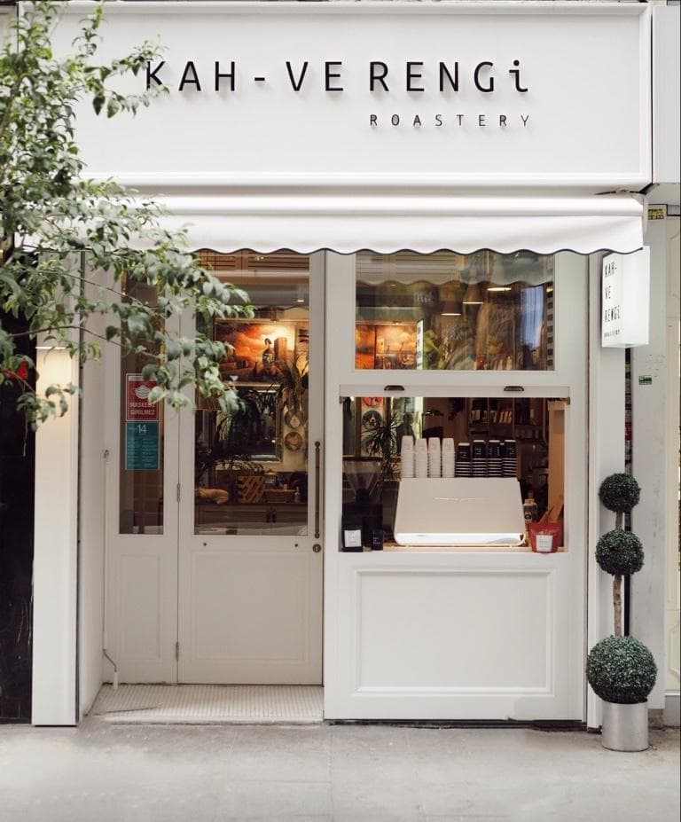 Kahverengi Roastery Nişantaşı in Istanbul, specialty coffee roaster