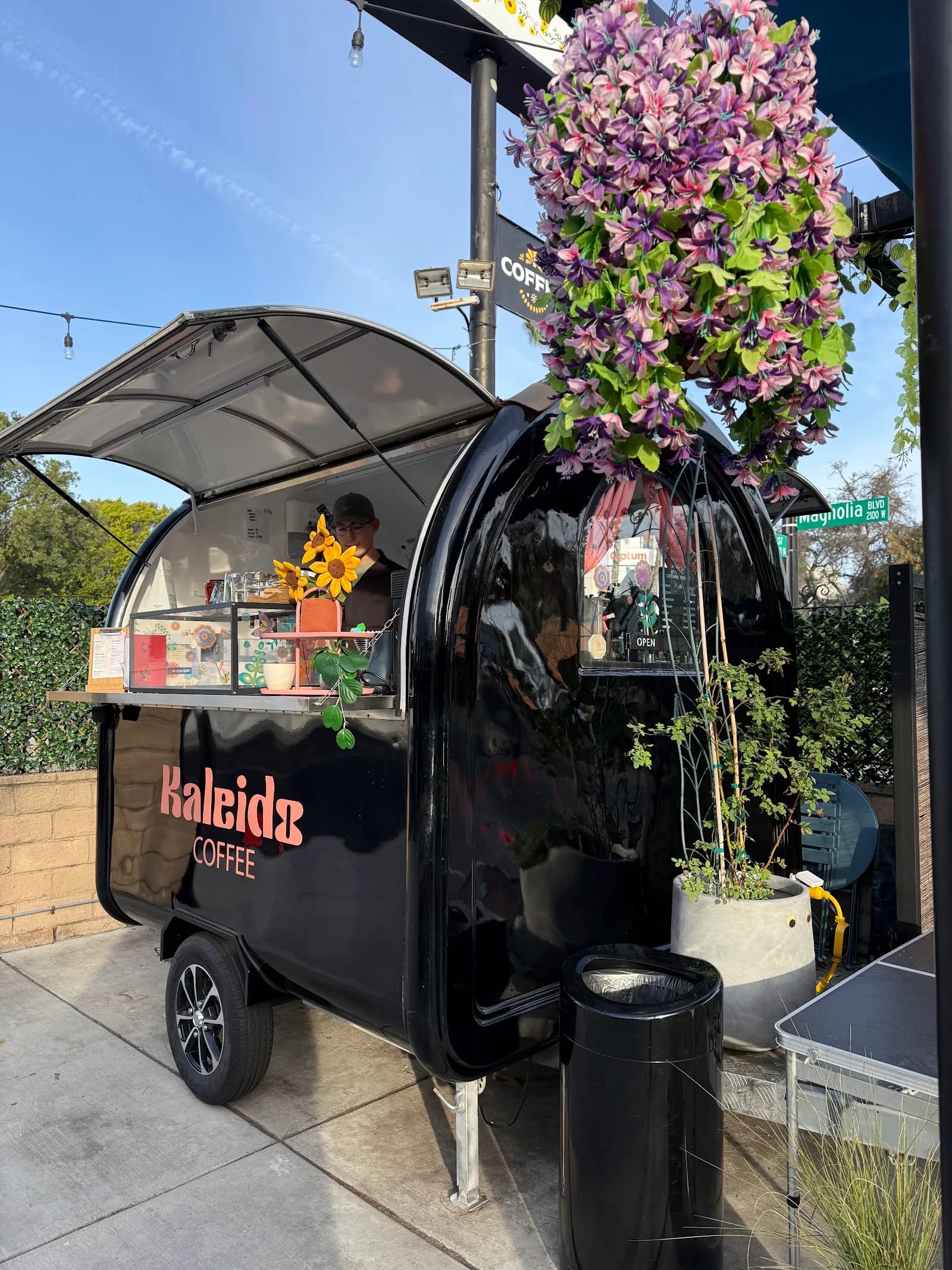 Kaleido Coffee in Los Angeles, specialty coffee cafe