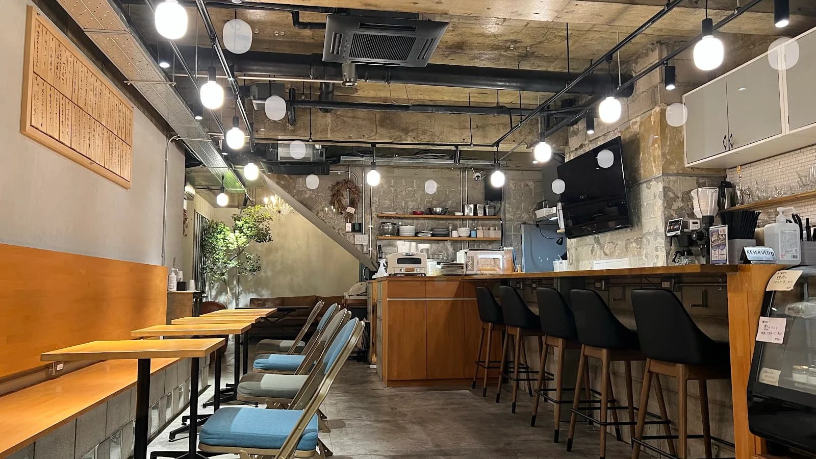 Kamata Cafe in Tokyo, specialty coffee cafe