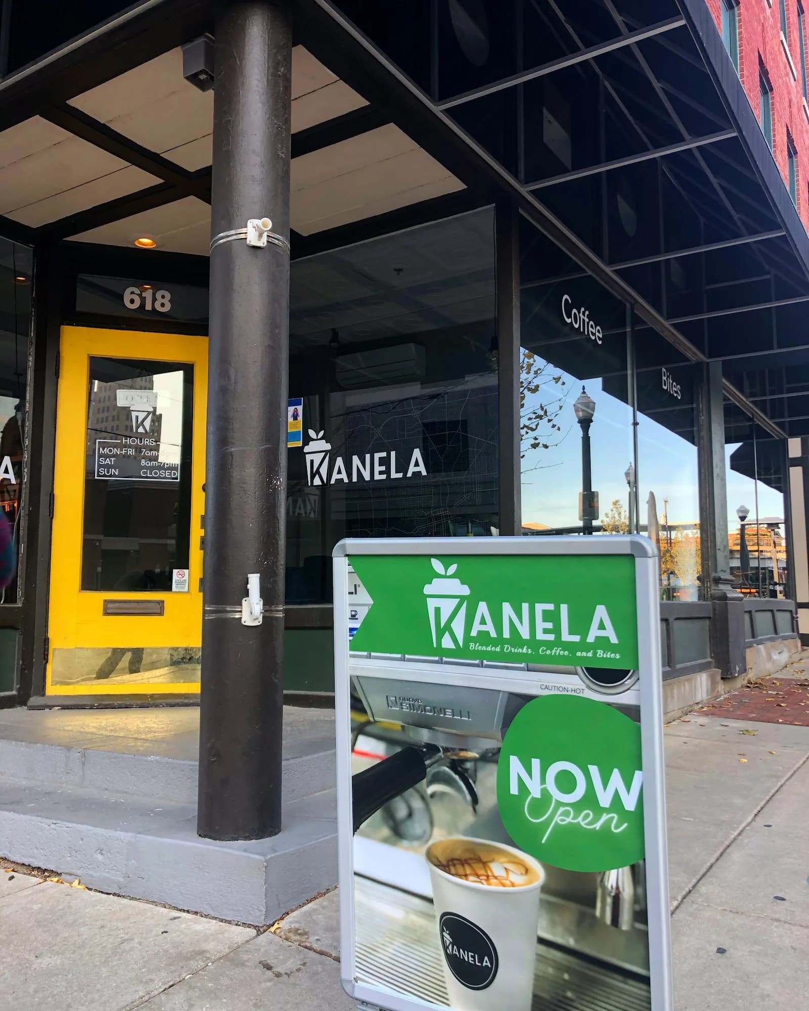 Kanela Blended Drinks Coffee and Bites in Fort Wayne, specialty coffee cafe