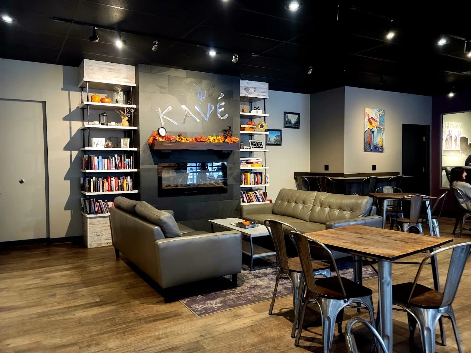 Kave Coffee Bar in Akron, specialty coffee cafe