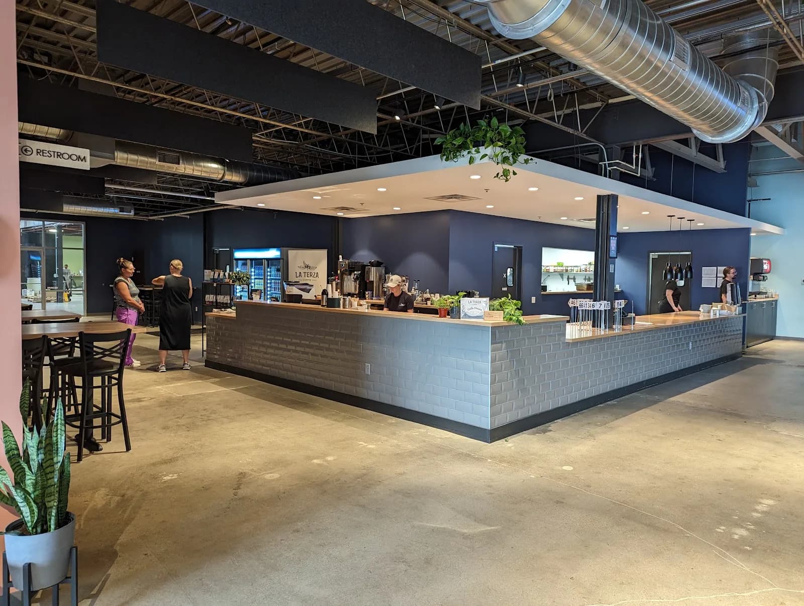 La Terza Artisan Coffee Roasterie in Cincinnati, specialty coffee roaster