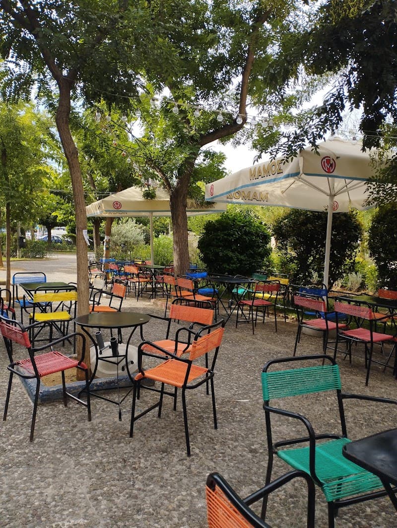 Laluk Cafe-Bar in Athens, specialty coffee cafe