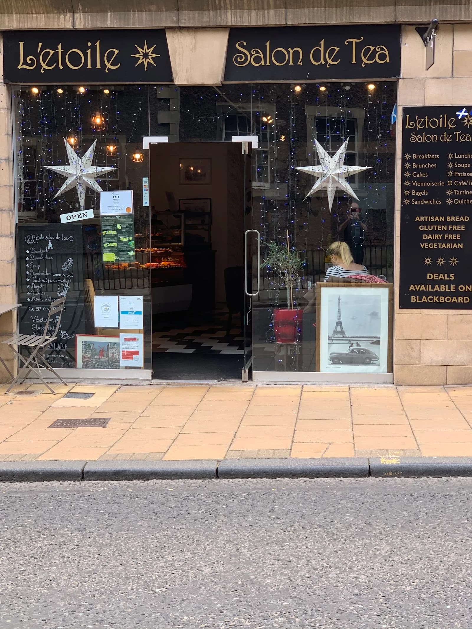L'Etoile Salon de Tea in Edinburgh, specialty coffee cafe