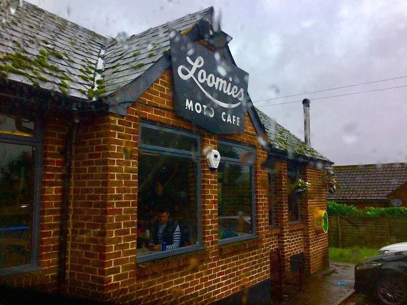 Loomies Moto Cafe in Winchester, specialty coffee cafe