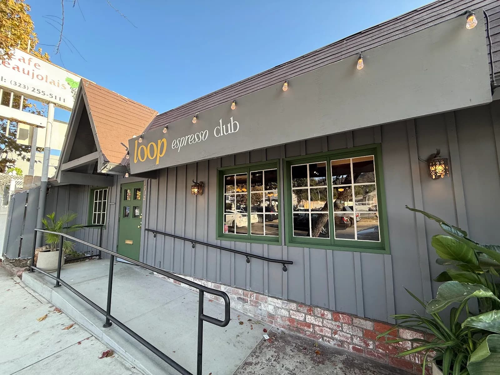 Loop Espresso Club in Los Angeles, specialty coffee cafe
