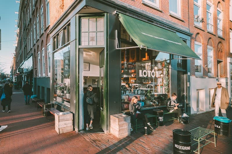 LOT61 Coffee Roasters in Amsterdam, specialty coffee roaster