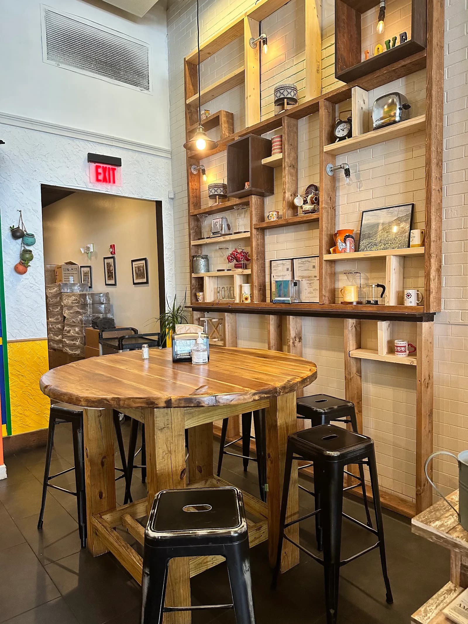 Macondo Coffee Roasters - North Miami in Miami, specialty coffee cafe