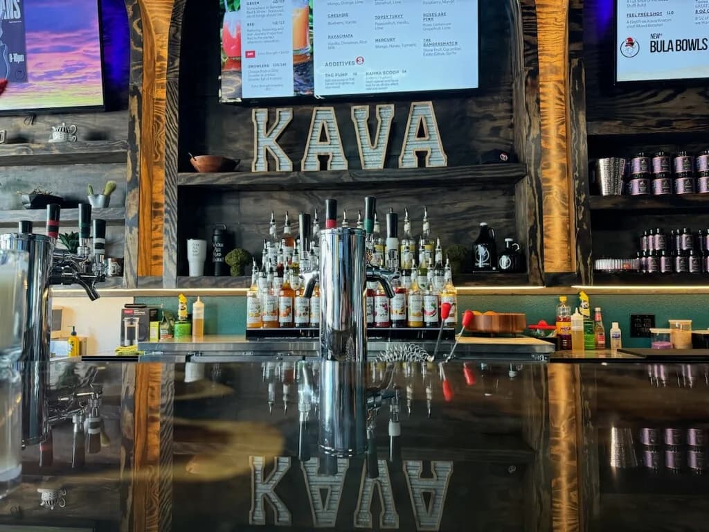 Mad Hatter Kava in Phoenix, specialty coffee cafe