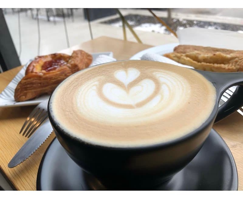 Magnífico Coffee Roasters & Coffee Shop in Chicago, specialty coffee roaster