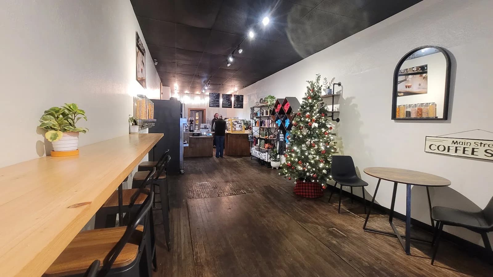 Main Street Coffee & Yogurt in Franklin, specialty coffee cafe