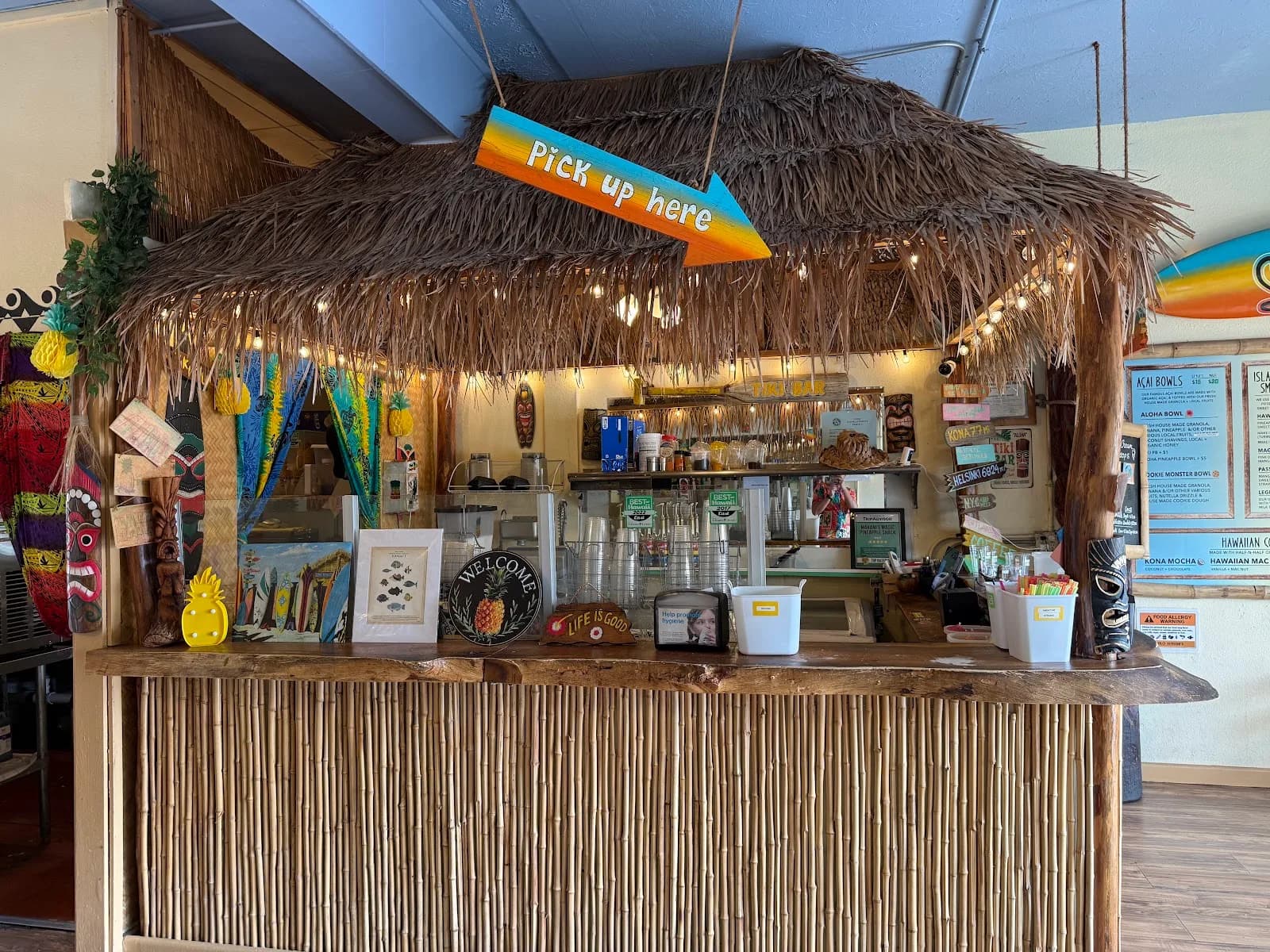 Makani’s Magic Pineapple Shack in Hilo, specialty coffee cafe
