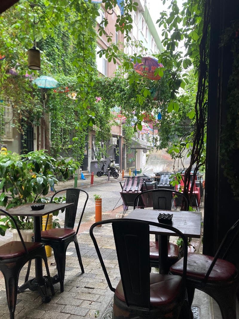 Malavita Coffee in Istanbul, specialty coffee cafe