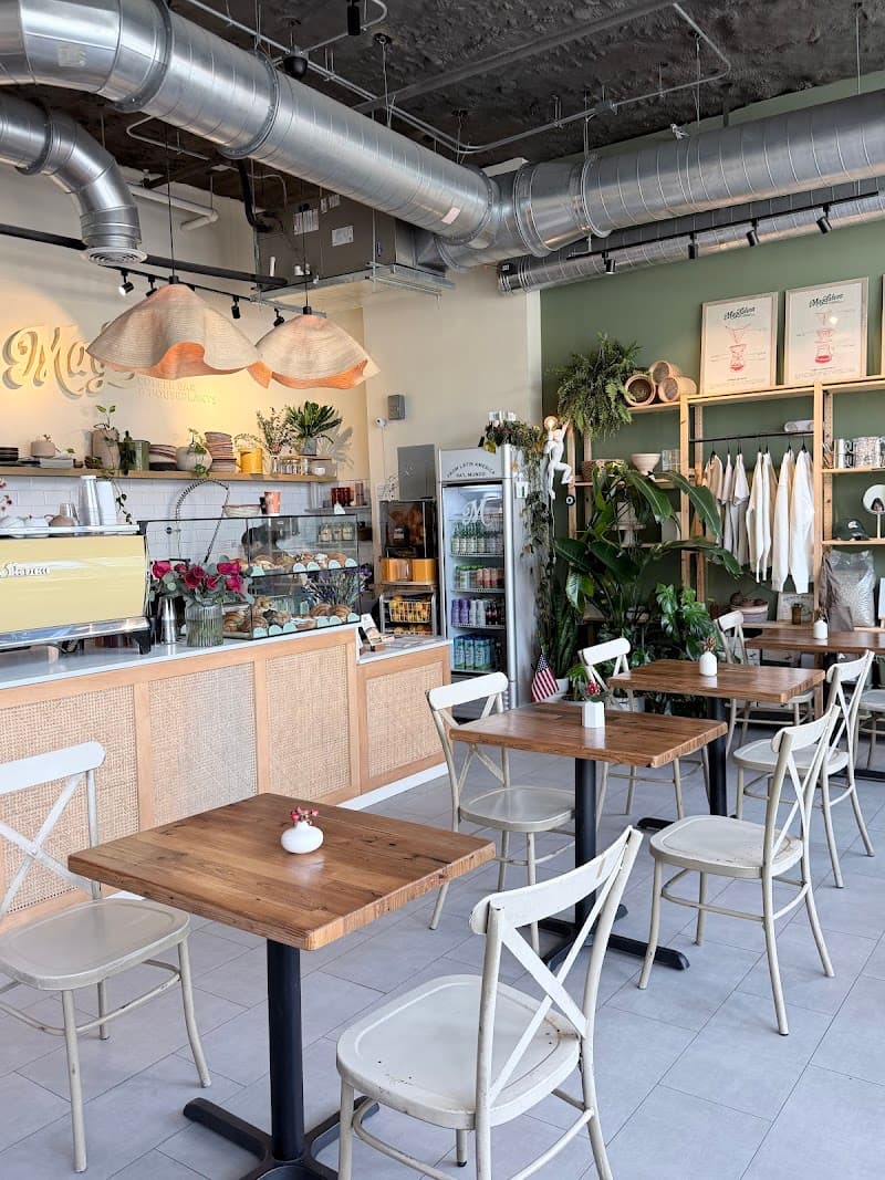Malua Cozy Coffee in Miami, specialty coffee cafe