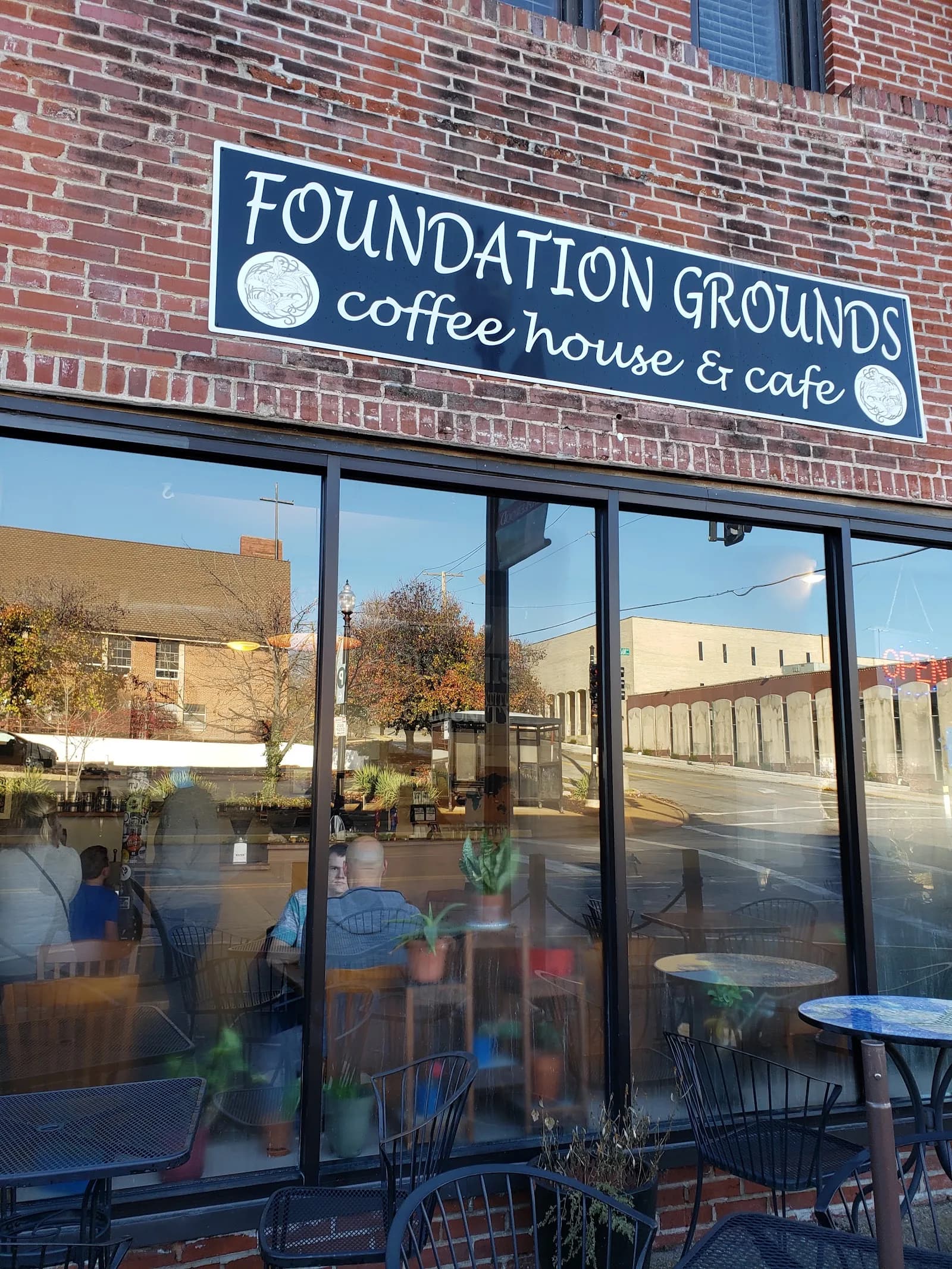 Maplewood Deli & Coffeehouse in St. Louis, specialty coffee cafe