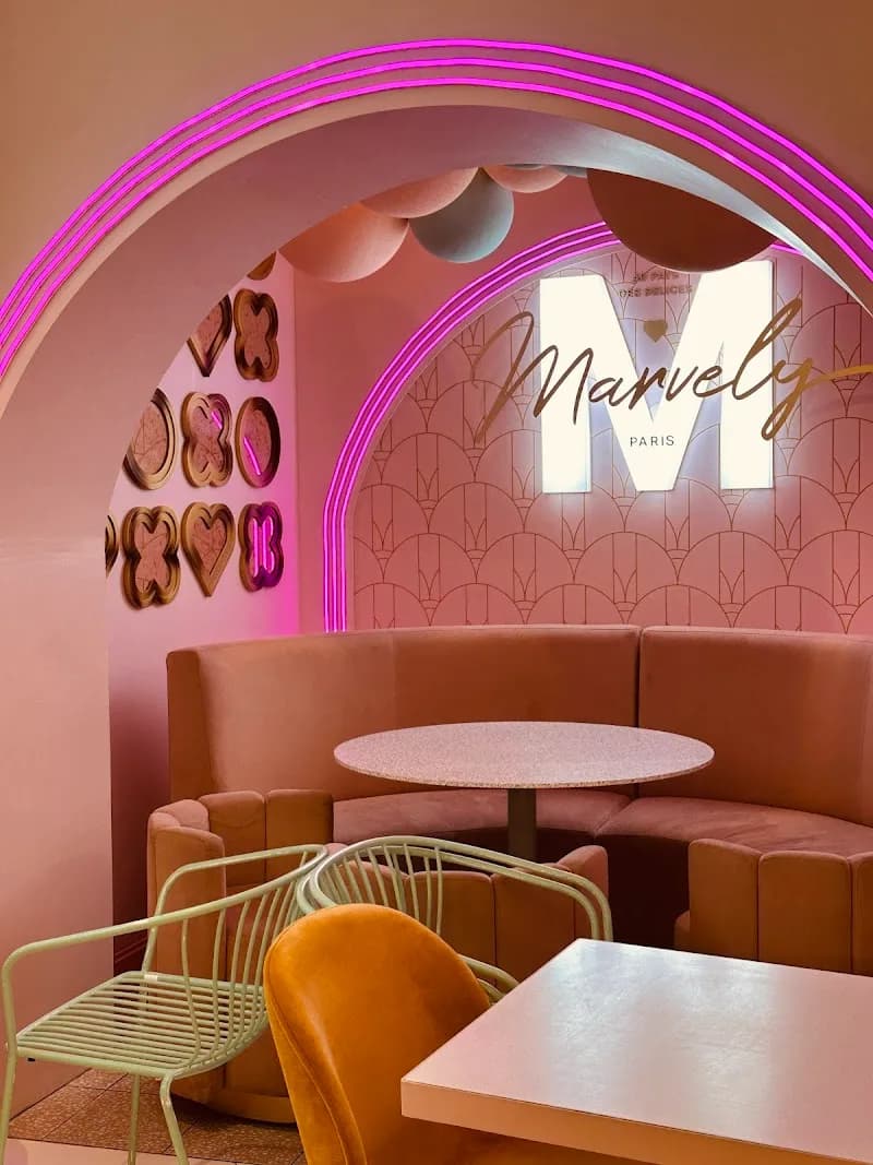 Marvely in Paris, specialty coffee cafe