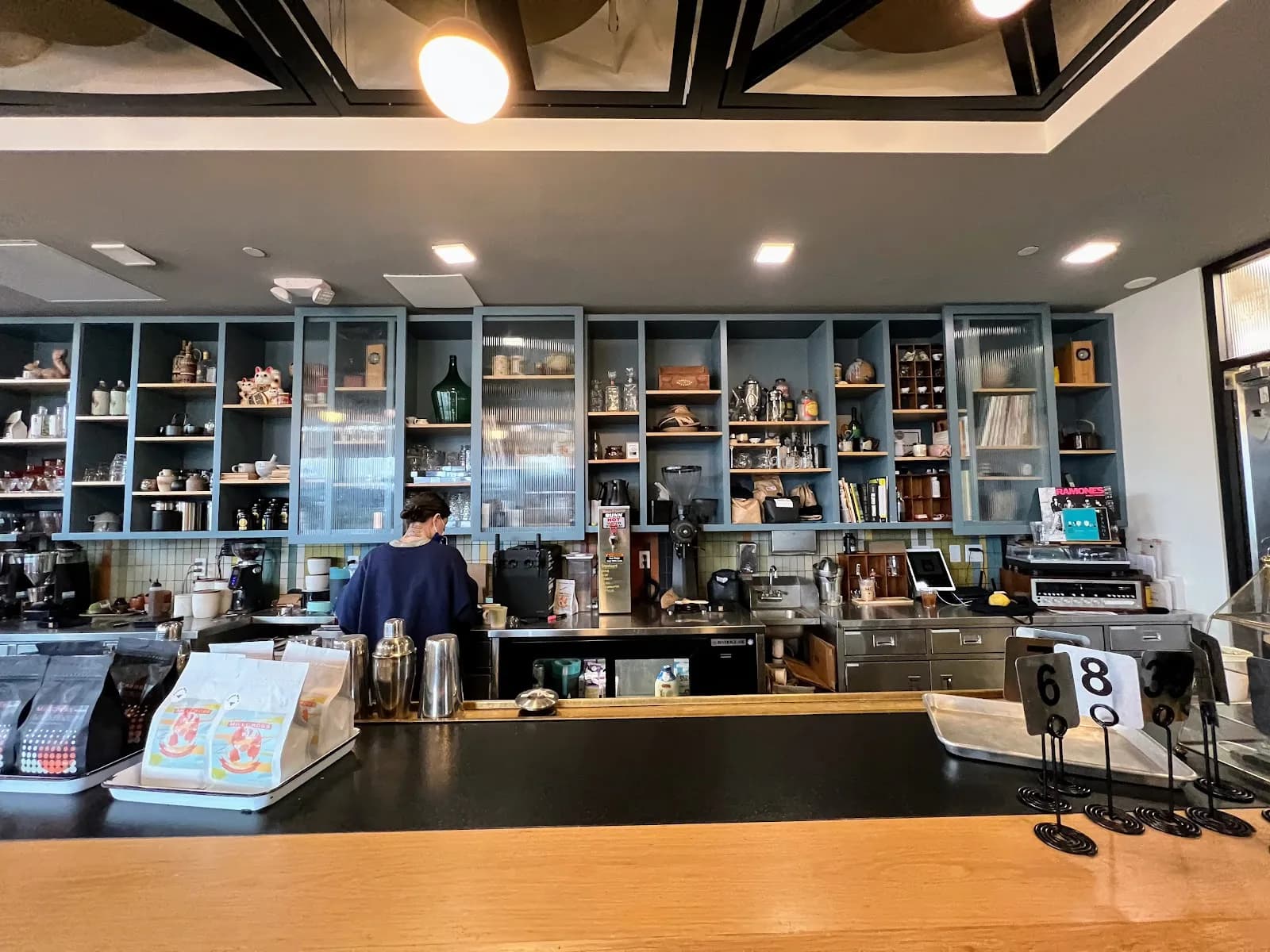 MillCross Coffee Bar & Kitchen in Los Angeles, specialty coffee cafe