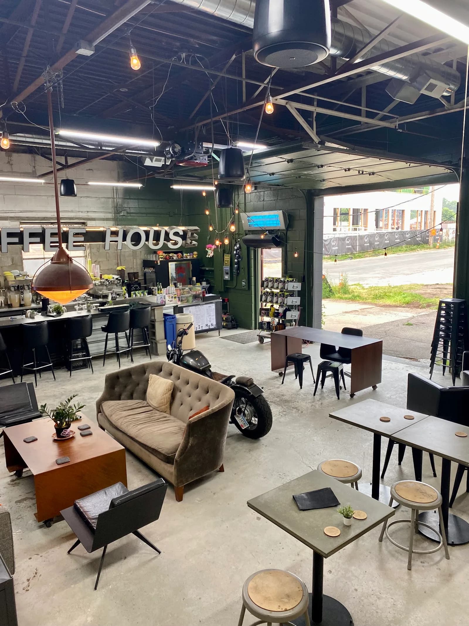 Misfit Coffee in Minneapolis, specialty coffee cafe