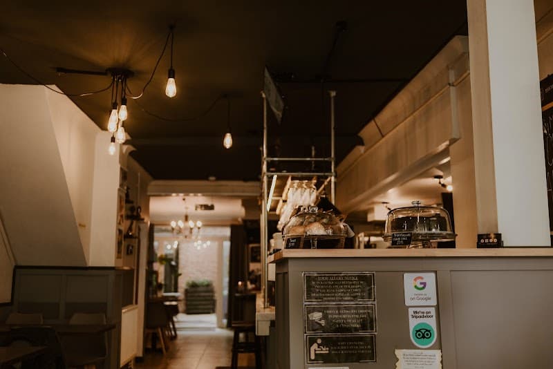 Mister's Cafe & Bistro in Gloucester, specialty coffee cafe