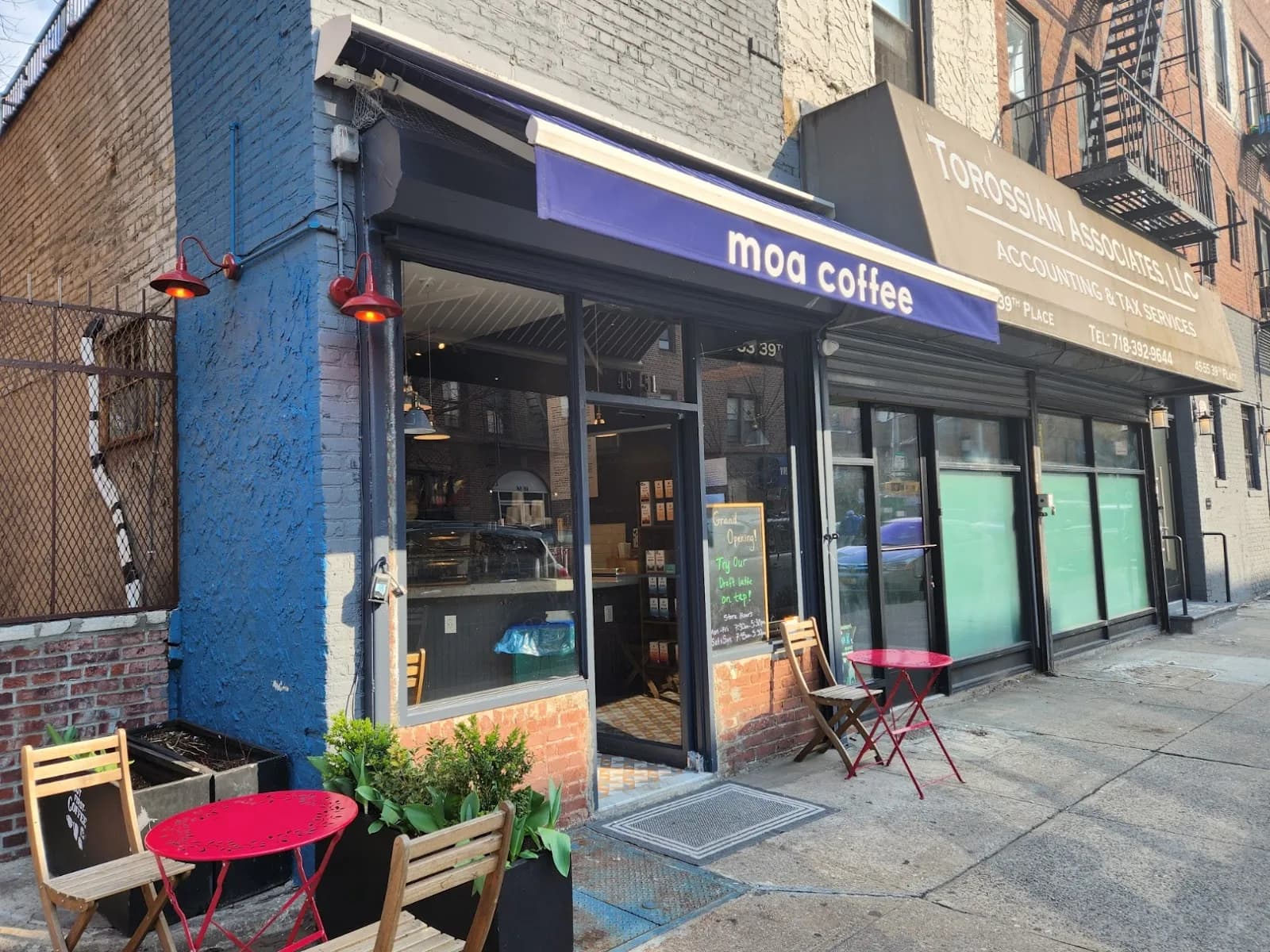 Moa Coffee Sunnyside in New York City, specialty coffee cafe