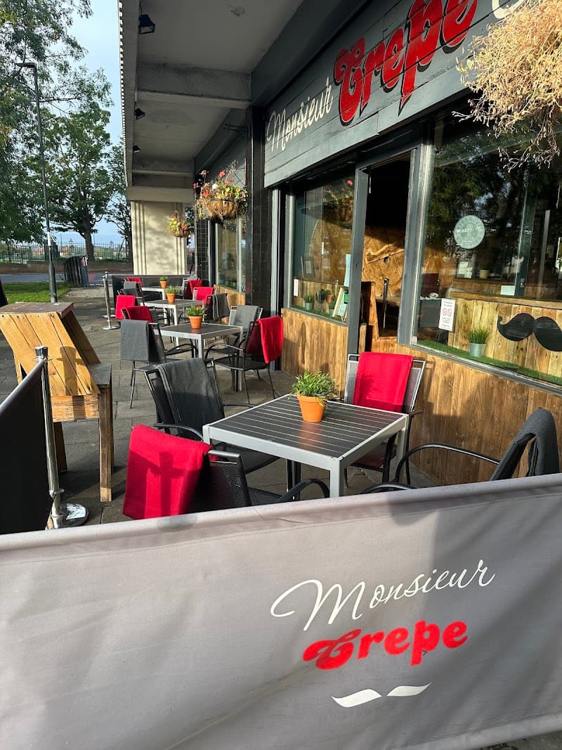 Monsieur Crepe Cafe in Newcastle upon Tyne, specialty coffee cafe