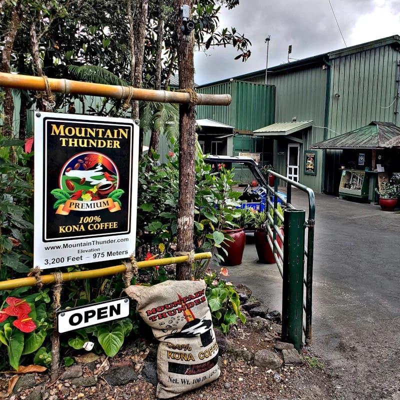 Mountain Thunder Coffee Plantation in Kailua-Kona, specialty coffee roaster