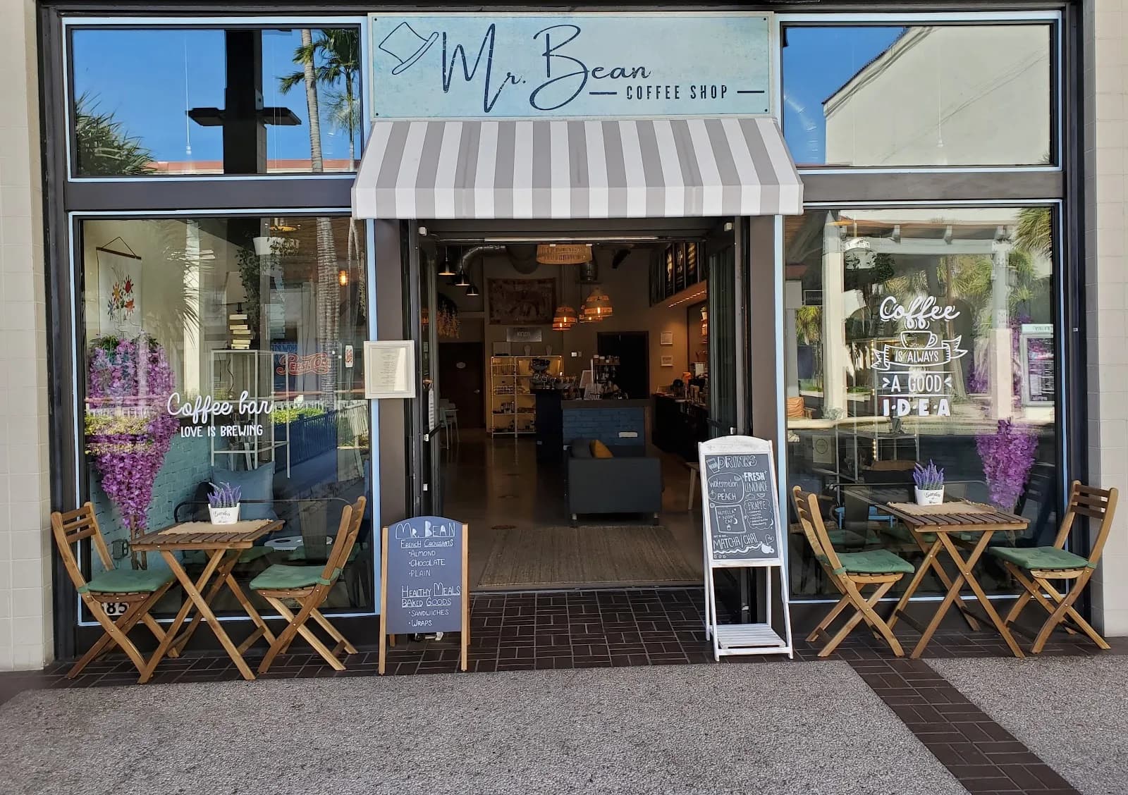 Mr. Bean in Miami, specialty coffee cafe