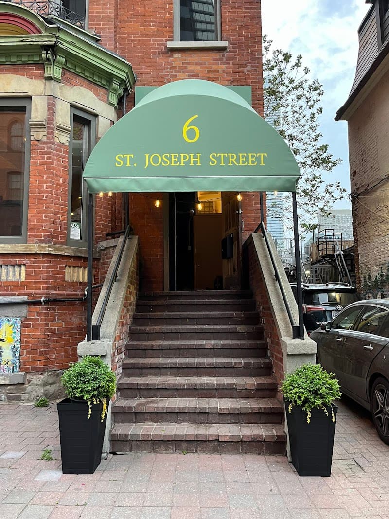 Nabulu Coffee in Toronto, specialty coffee cafe