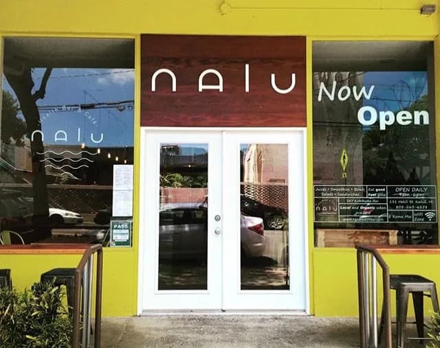Nalu Health Bar & Cafe in Kailua, specialty coffee cafe