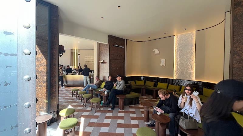 Noir - Coffee Shop & Torréfacteur in Paris, specialty coffee cafe