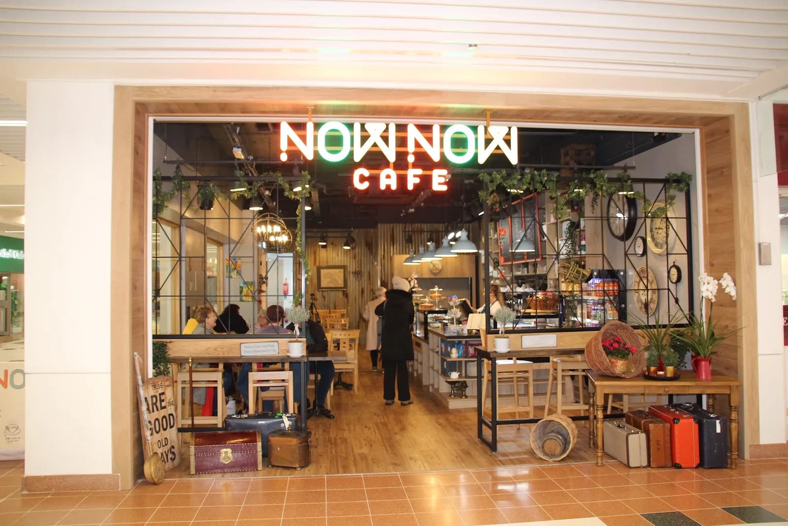 NowNow Cafe in Livingston, specialty coffee cafe